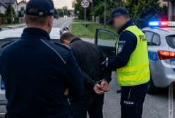 34-latek jechał za szybko, był pijany