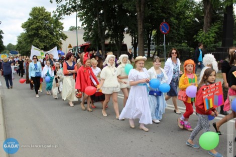 Bajkowy korowód przemaszerował przez Łańcut