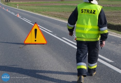 Wypadek z udziałem autobusu, busa i ciężarówki