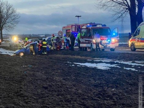 Trzy osoby zostały odwiezione do szpitala